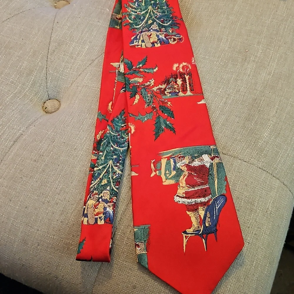 Wembley Red Christmas Santa Silk Tie
